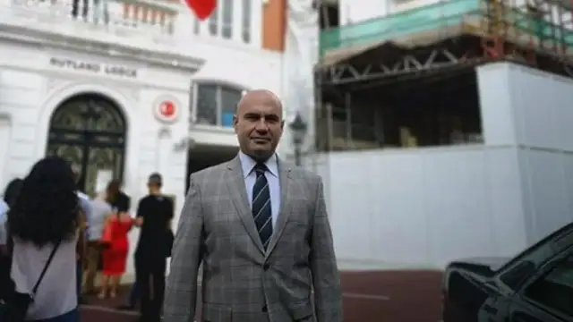 Erdoğan "ABD'ye parti kurulduktan sonra gittim" demişti, Turhan Çömez iddiayı yalanladı: Ben yanındaydım