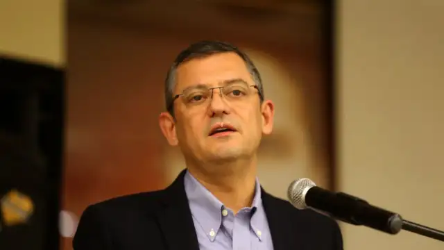 Özgür Özel, seçimlerden sonra 2 bin bürokratın görevi bırakacağını açıkladı: 1 No’lu kararname taslağı hazır