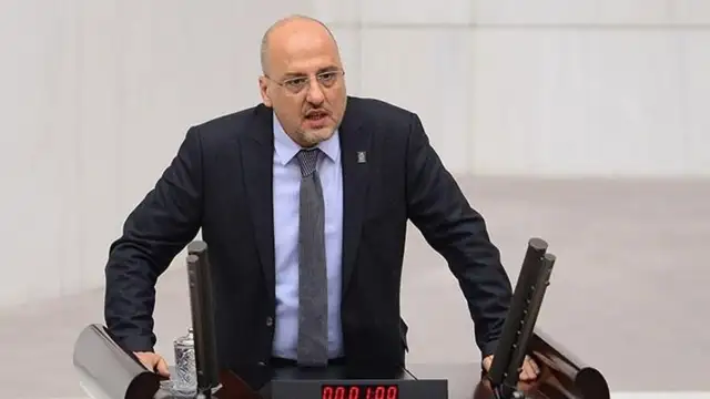 Ahmet Şık'tan iktidara "Ayhan Bora Kaplan" soruları