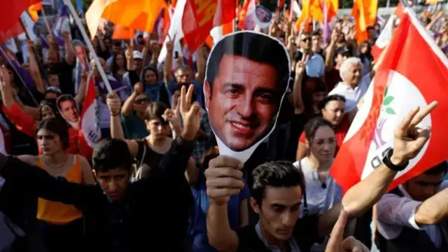 Metropol sordu, seçmenler yanıtladı: HDP seçmeni üzerinde Öcalan mı etkili, Demirtaş mı? İşte yanıtlar