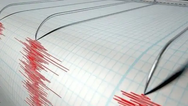 Deprem gündemden düşmüyor: Ege'de 16 saat arayla 4,7 ve 5 büyüklüğünde iki deprem yaşandı