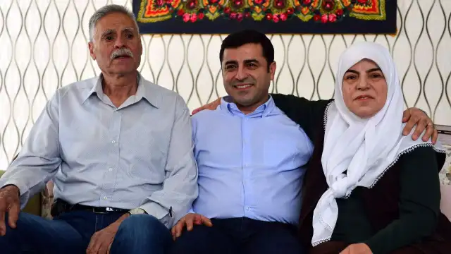 Demirtaş, kalp krizi geçiren babası için Diyarbakır'a getirildi