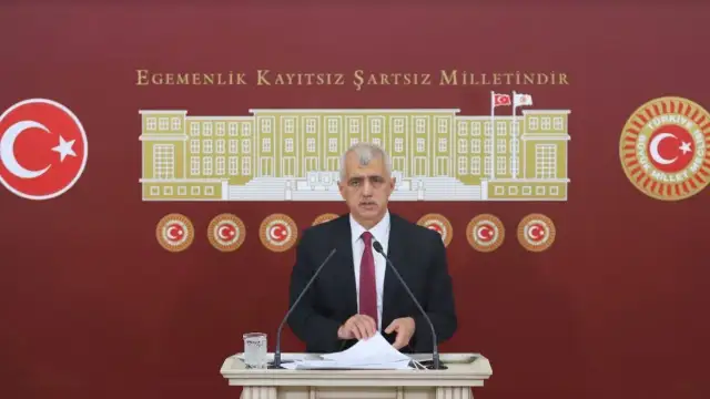Gergerlioğlu'ndan Bakan'a yaylım ateşi gibi sorular: Milletvekili olunca tarihi eserleri yıkabiliyor mu?