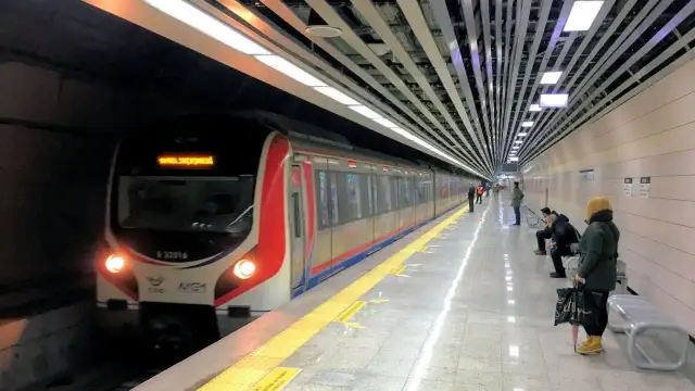 Marmaray’da arıza: Gecikmeler yaşanıyor