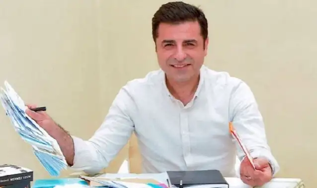 Selahattin Demirtaş'tan seçim güvenliği ve server uyarısı: Herkes hazırlığını kumpaslara göre yapsın
