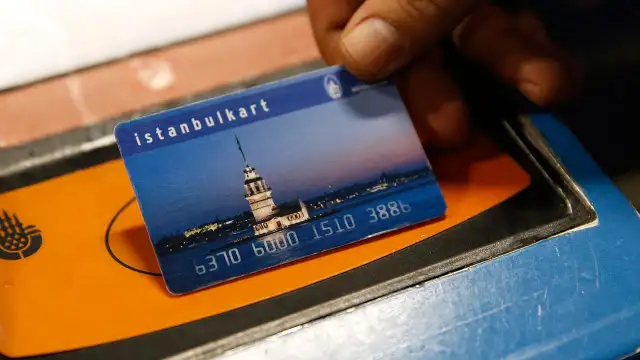 İstanbulkart'ın öğrenci indiriminde 30 yaş sınırı yargıya taşındı