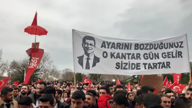 Altılı Masa'nın Saraçhane'deki mitingini birçok televizyon kanalı canlı yayınlamadı