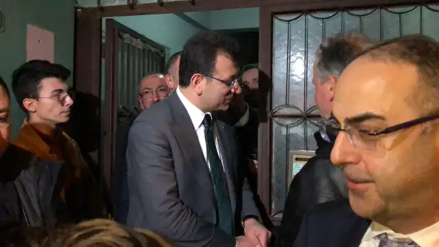 Ekrem İmamoğlu'ndan Sinan Ateş'in ailesine ziyaret
