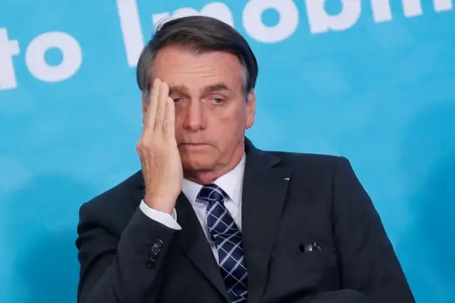 Bolsonaro'nun cezası geçici olarak ev hapsine çevrildi