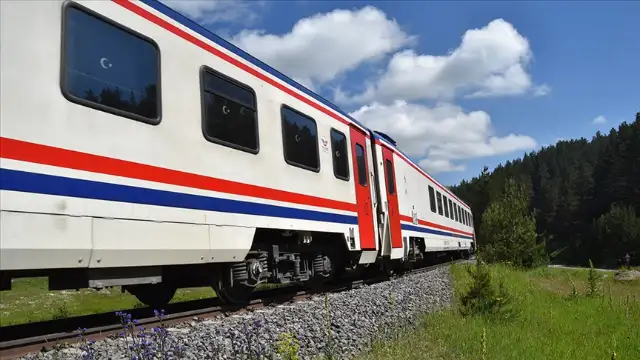 Tren seferlerinde tatil düzenlemesi