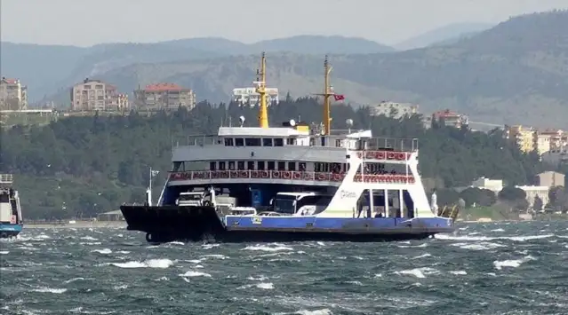 Bozcaada ve Gökçeada’ya yarın yapılacak feribot seferleri iptal edildi