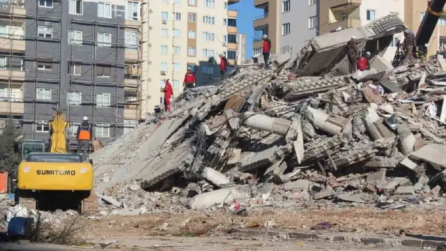 Kiralık evler depremzedeler için ücretsiz ilana dönüştü