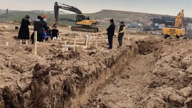 Ölüye Saygı ve Adalet İnisiyatifi: Toplu definlere son verilsin