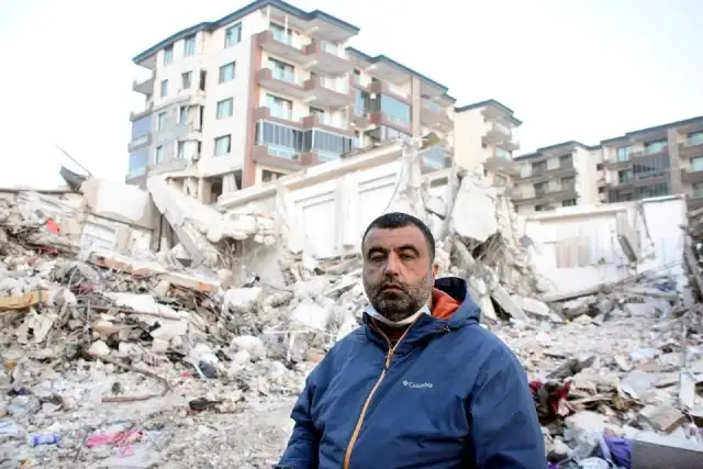 Müteahhit yıkılan siteyi ‘Depremde dışarı çıkmayın’ diye satmış