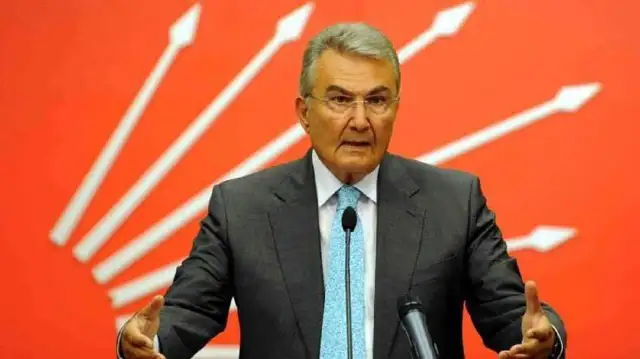 Deniz Baykal hayatını kaybetti