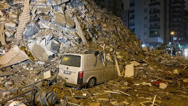 TİHV’den ‘deprem’ raporu: Açıkça bir ‘kriz yönetme krizi’ yaşandı