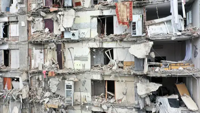 99 sonrası toplanan vergilerle 96 metrekare  1,3 milyon konut yapılabilirdi