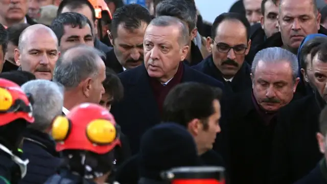 Hatimoğulları: İktidarın deprem bölgesinde reklama dayalı işlerinin karşılığı yok