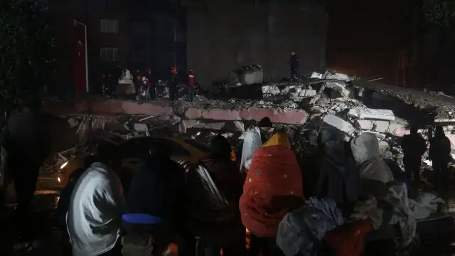 Malatya'da ilk gece, depremzedeler anlatıyor: Yalnız bırakıldık