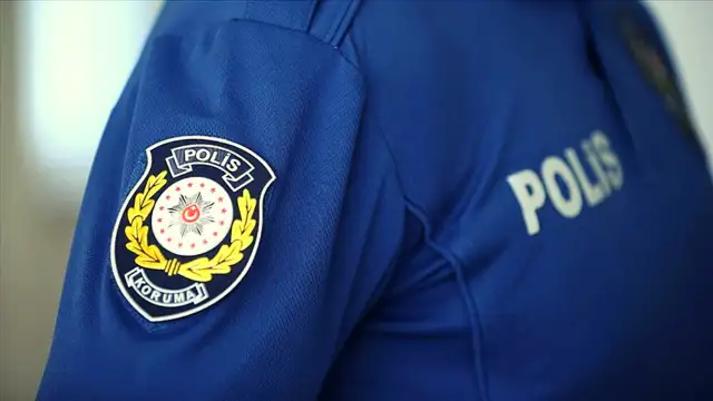 Polis, Ali Yerlikaya'nın imzasını taklit ederek para karşılığında silah ruhsatı vermiş