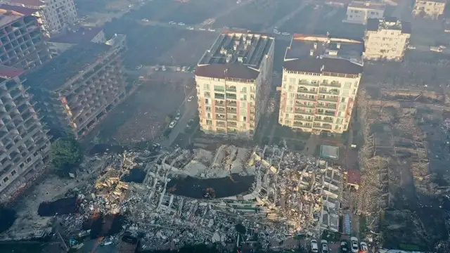 105 kişinin öldüğü Rende Sitesi'nde kolon kesildiği belgelendi