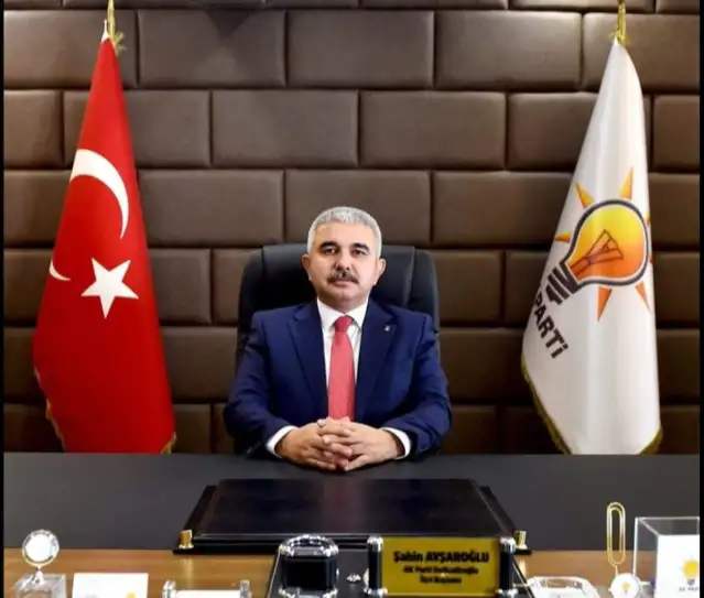 Yaptığı binalar depremde yıkılan AKP'li Avşaroğlu ilçe başkanlığı görevinden alındı