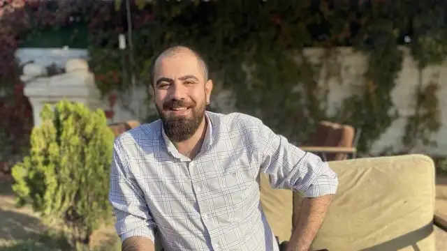 Genç avukat, kolonu kestikleri için mahkemelik olduğu marketin de bulunduğu binanın enkazında hayatını kaybetti