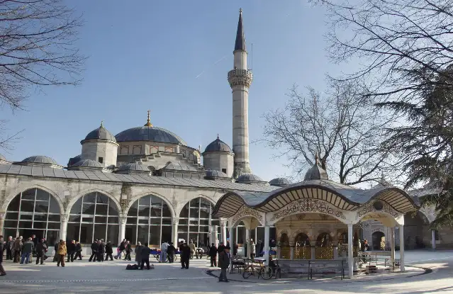 Sokullu Mehmet Paşa Külliyesi depremzedelere açıldı