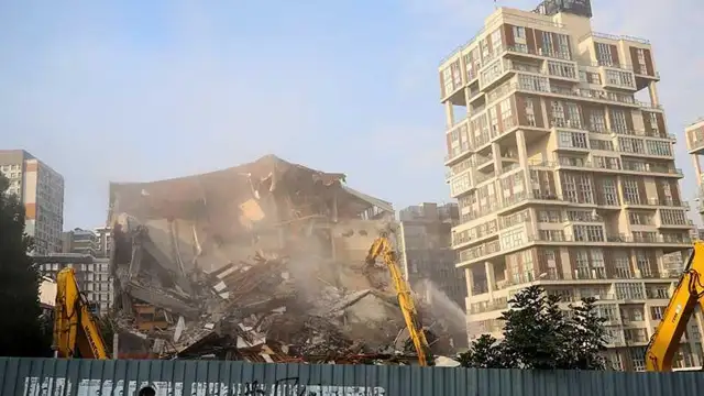 Depremde yıkılan iki özel öğrenci yurdu Süleymancıların çıktı