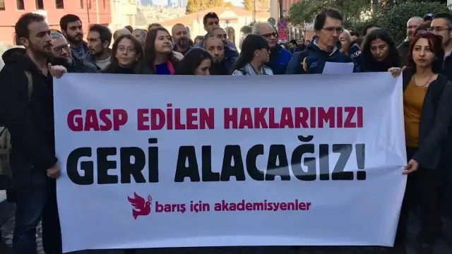 Yargı kararını verdi: Barış Akademisyenleri okula dönüyor