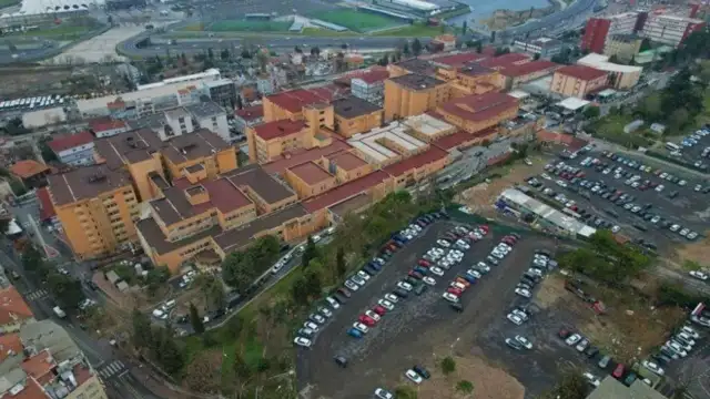 Cerrahpaşa'da son durum: Ayaktan hasta tedavileri için çelik konstrüksiyon binalar kuruldu