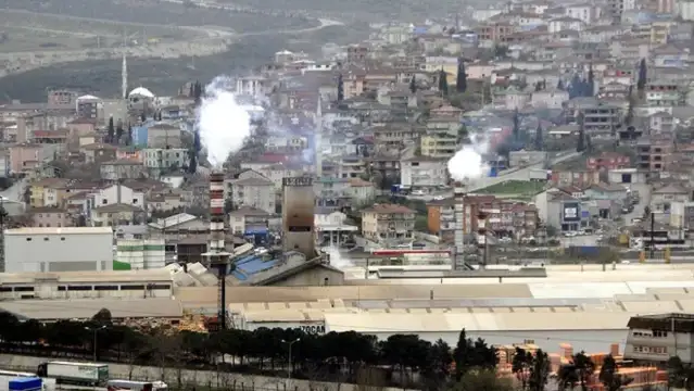 Sektör temsilcileri: Yerleşim yerlerine yakın kimya tesisler büyük risk