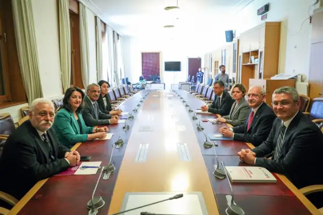 Kılıçdaroğlu'ndan HDP'ye ziyaret: "Kürt sorununun çözüm yeri TBMM'dir"
