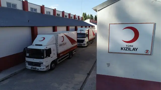 Kızılay'ın yönetimindeki AKP'liler ve aldıkları dudak uçuklatan maaşlar