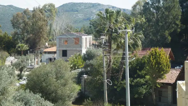 Tansu Çiller'in kaçak inşaatı olanca hızıyla sürüyor