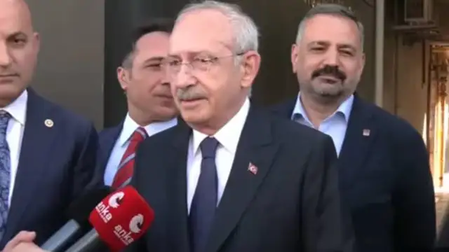 Kılıçdaroğlu, Zarrab'ın rüşvetini kabul etmeyen Memur Teoman'ı ziyaret etti