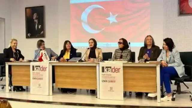 Kadınlar siyasette eşit temsil edilmezlerse kıyameti koparacak!