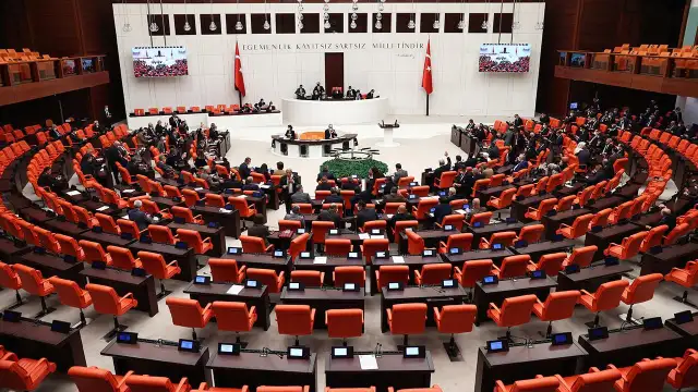 Meclisteki 10 koltuk için Manisa’dan 203 aday yarışacak
