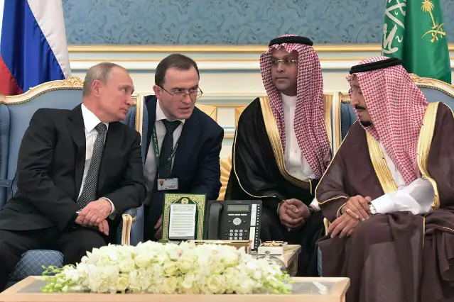 İddia: Rusya ve Suudi Arabistan, Biden'ın planlarını bozacak bir 'petrol ittifakı' kurdu