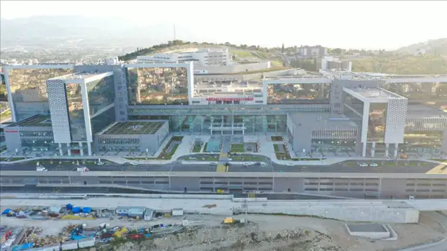 CHP'li Şahin: "Şehir hastaneleri için en az 8 kat fazla ödeme yapılıyor"
