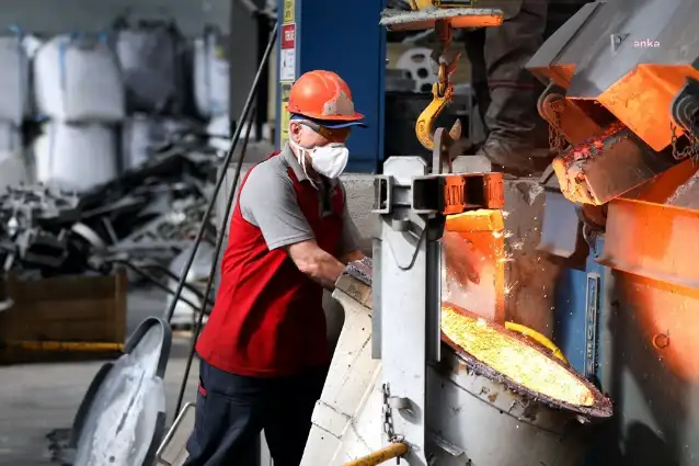 Sanayi üretim endeksi ağustosta aylık yüzde 1,6, yıllık yüzde 5,3 azaldı