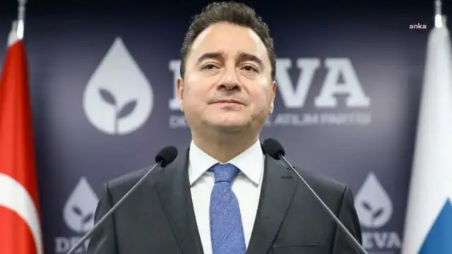 Ali Babacan: 'İsrail'le ticareti sonlandırın' diyen gençleri tutuklamak Gazze için ses çıkaranlara gözdağı vermektir