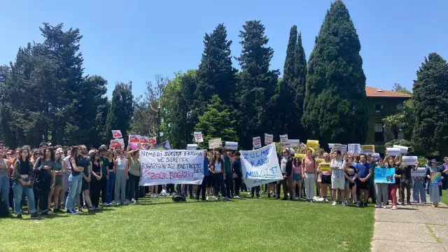 Boğaziçi Üniversitesi Rektörlüğü’nün tehdidine akademisyenlerden cevap