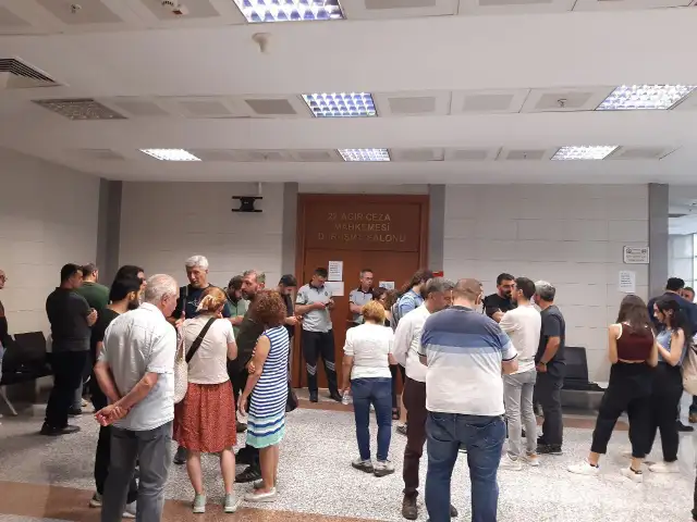 Gazeteci Sezgin Kartal, adli kontrol ve yurt dışı çıkış yasağıyla tahliye edildi