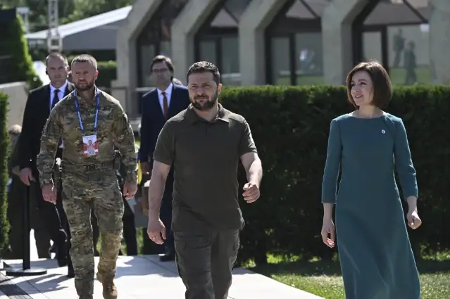 Zelenski, üçlü liderler toplantısını destekliyor