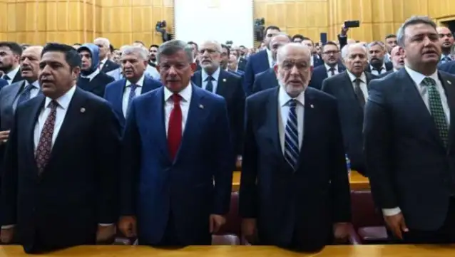Saadet ve Gelecek Partisi ilk grup toplantısını gerçekleştirdi