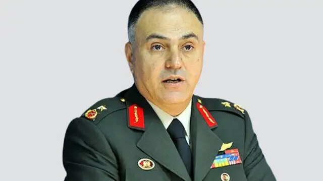 Metin Gürak kimdir?