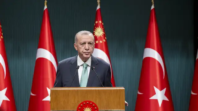 Erdoğan: Çalışan emeklilere de 5 bin TL yatırılacak