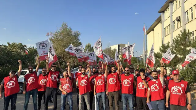 FEDAŞ İşçileri 50. gününde de çağrı yaptı: Ya Saygın bir uzlaşı ya amansız direniş!