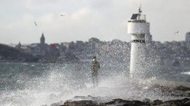 AKOM'dan uyarı: İstanbul'da sıcaklık 10 derece düşecek